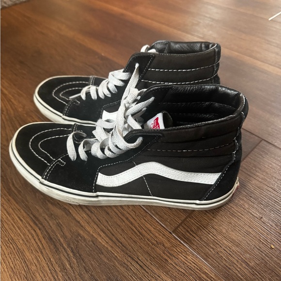Vans - Picture 2 of 2